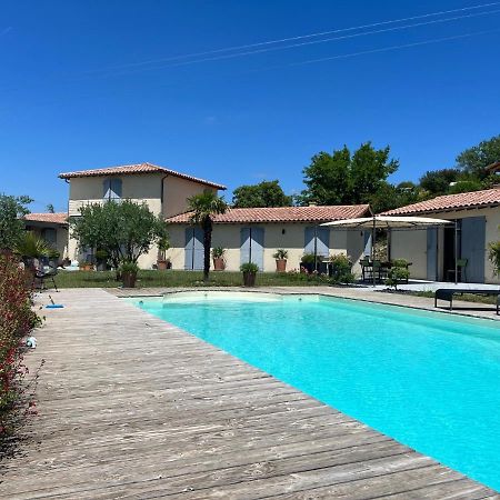Gite Crest, Avec Terrasse Et Piscine. Kültér fotó