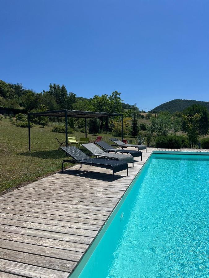 Gite Crest, Avec Terrasse Et Piscine. Kültér fotó